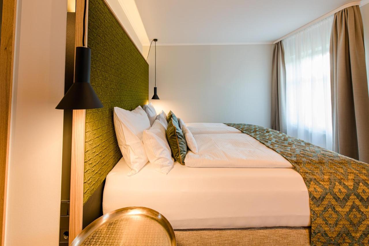 Weinhotel Freylich Zahn Freyburg Exteriör bild