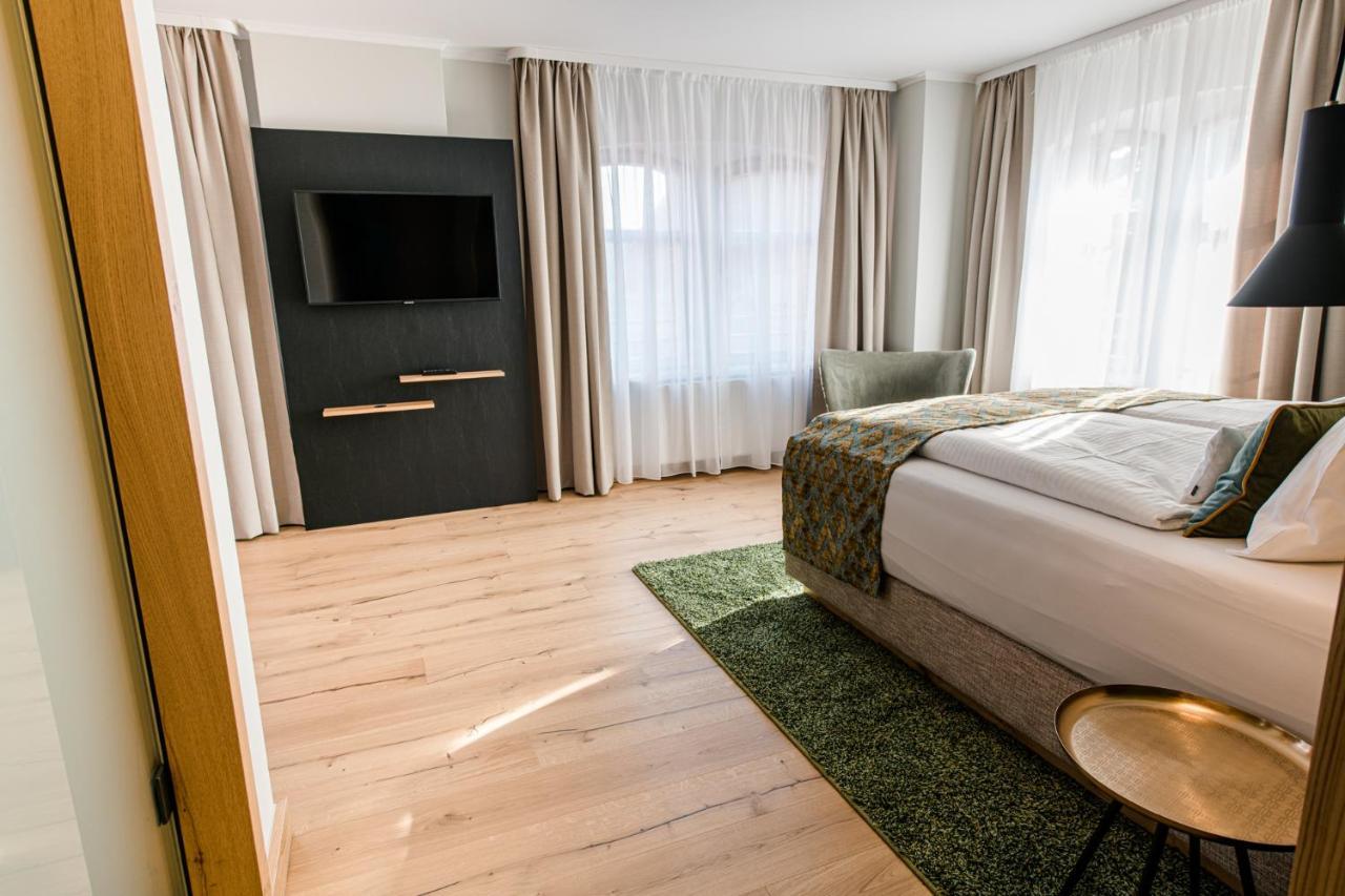 Weinhotel Freylich Zahn Freyburg Exteriör bild