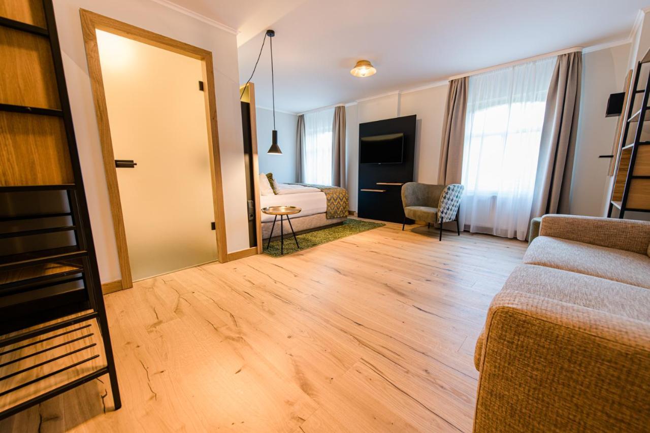 Weinhotel Freylich Zahn Freyburg Exteriör bild